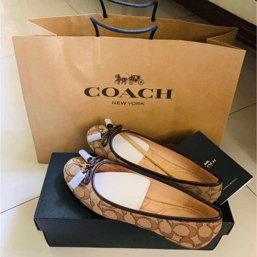 Coach Women's Signature Brown Flats